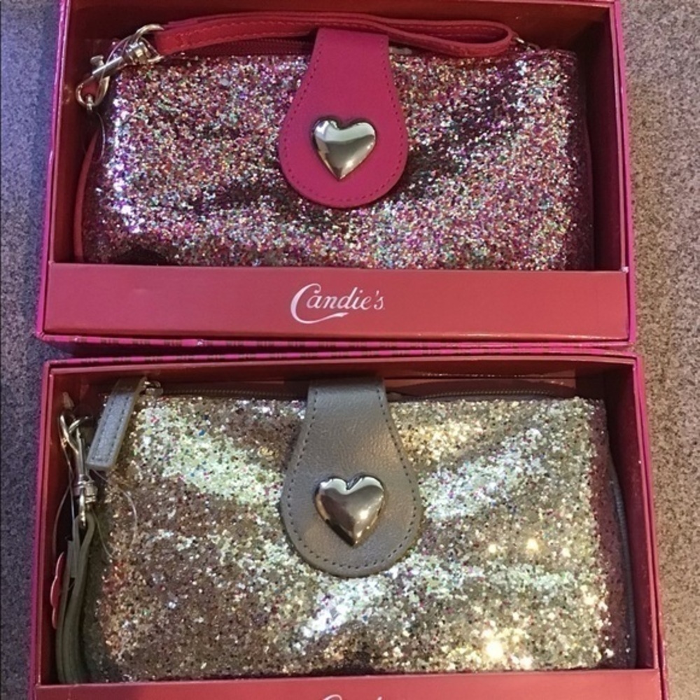 🆕Candie’s glitter wristlets in gold or pink-price is for 1 each